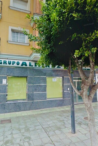 Commerce de détail dans El Ejido, Almería à louer - Photo du bâtiment - Image 2 de 24