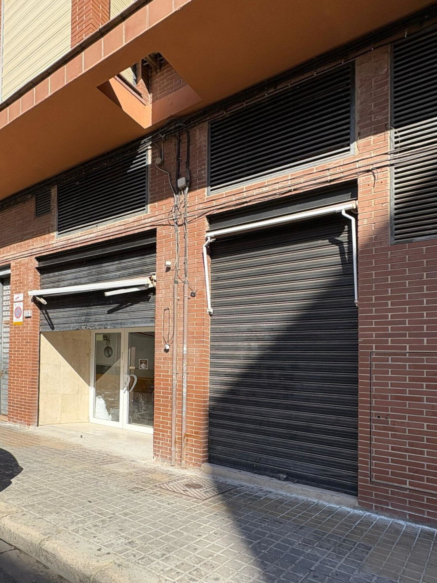 Retail in València, Valencia for lease Interior Photo- Image 1 of 4
