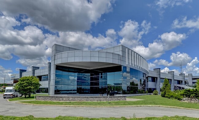 More details for 1555 Rue Carrie-Derick, Montréal, QC - Office for Lease