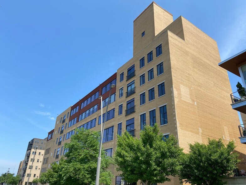 115 Pine St, Green Bay, WI à louer - Photo du bâtiment - Image 2 de 6