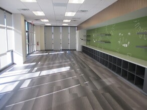 909 E Montclair St, Springfield, MO à louer Photo du bâtiment- Image 1 de 4