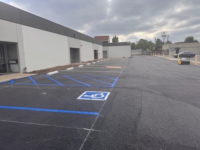 More details for 8601-8611 Roland St, Buena Park, CA - Industrial for Lease