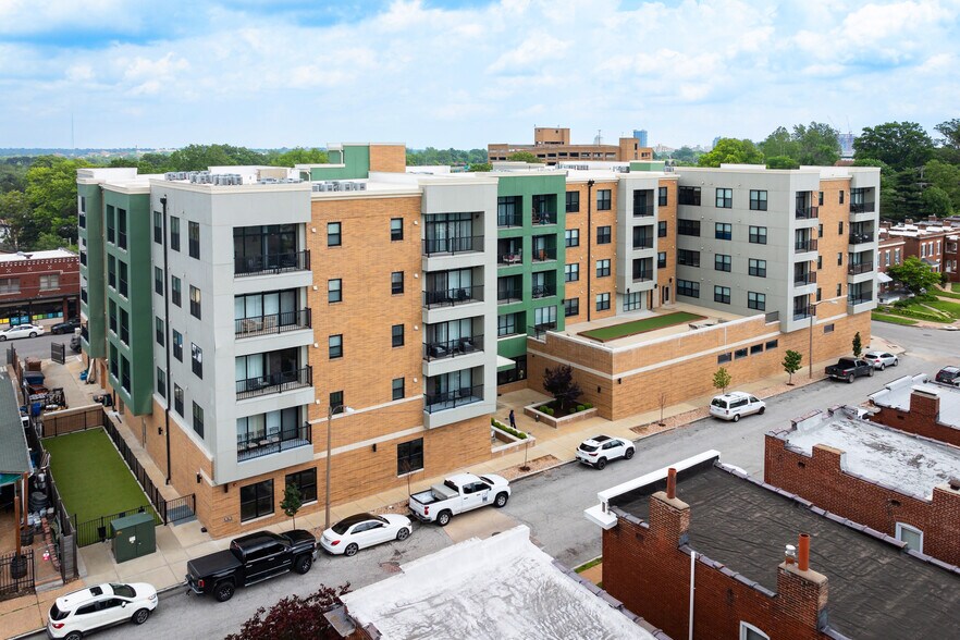 6325 Victoria Ave, Saint Louis, MO à vendre - Photo du bâtiment - Image 2 de 18