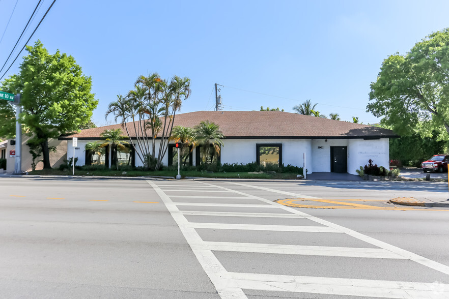 1001 N Miami Beach Blvd, North Miami Beach, FL for sale - Primary Photo - Image 1 of 1