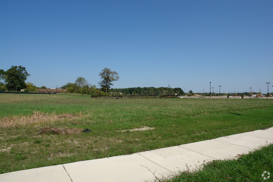 6831 S State Rd, Saline, MI à louer - Photo du bâtiment - Image 1 de 4