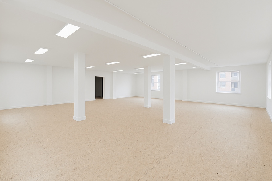 10-14 Mccaul St, Toronto, ON for lease - Building Photo - Image 3 of 25