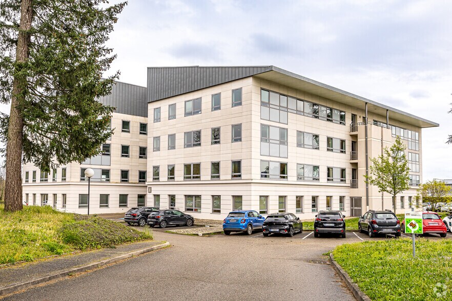 Office in Limonest for sale - Primary Photo - Image 1 of 2