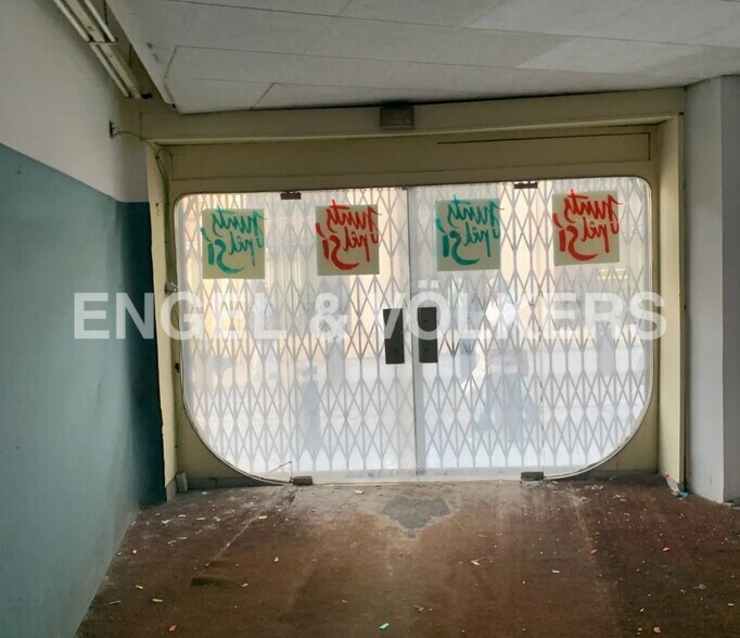 Bureau dans Badalona, Barcelona à vendre - Photo du bâtiment - Image 3 de 6