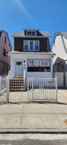 4014 78th St, Elmhurst, NY à vendre - Photo du bâtiment - Image 2 de 8