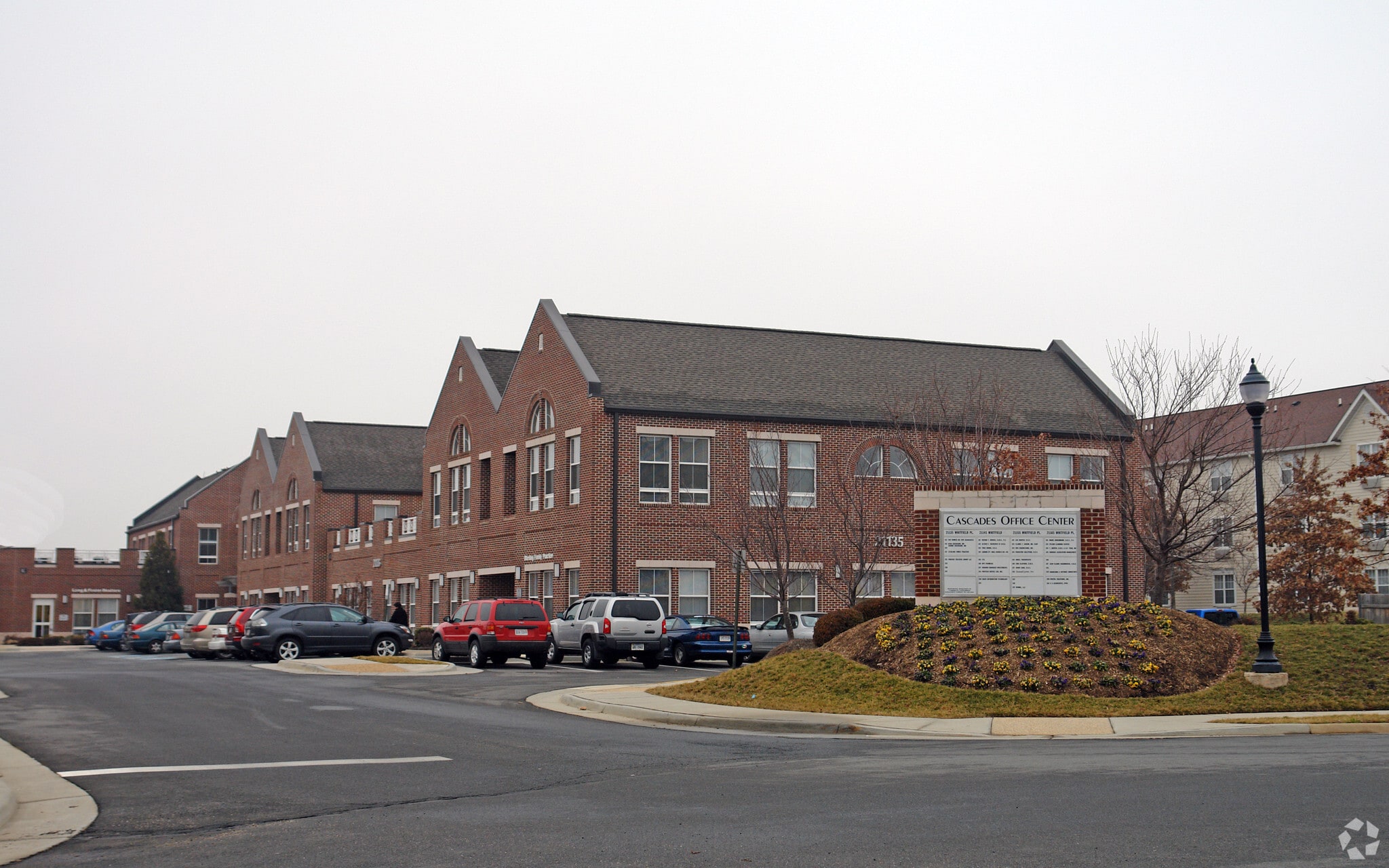 21135 Whitfield Pl, Sterling, VA for lease Primary Photo- Image 1 of 32