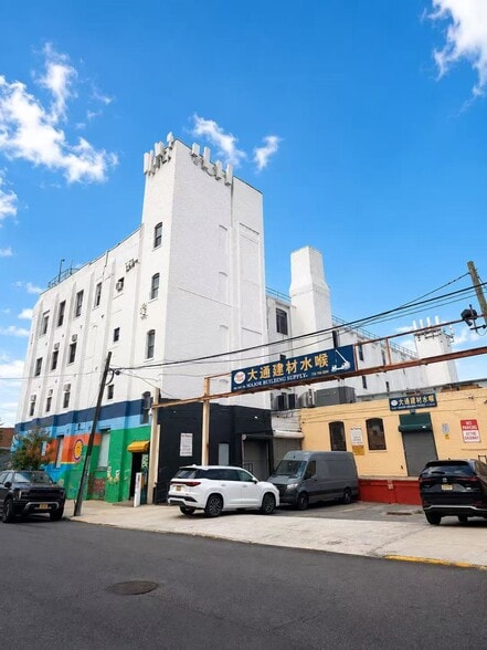 201 46th St, Brooklyn, NY for sale - Building Photo - Image 2 of 13