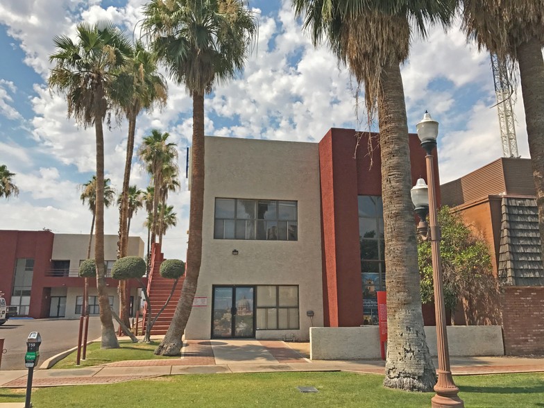 215 E 7th St, Tempe, AZ à vendre - Photo du bâtiment - Image 1 de 1