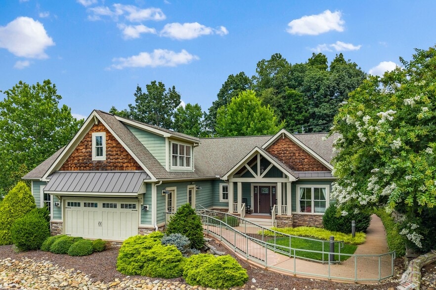 798 Dogwood Rd, Asheville, NC for sale - Building Photo - Image 3 of 7