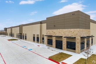631 Industry Way, Prosper, TX for lease Interior Photo- Image 1 of 16
