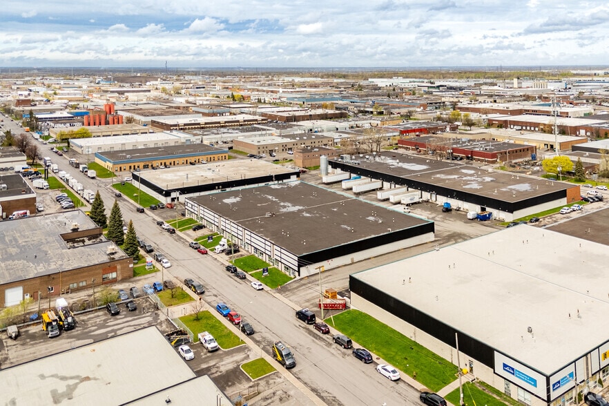 8101-8181 Rue Edison, Montréal, QC for lease - Aerial - Image 2 of 3