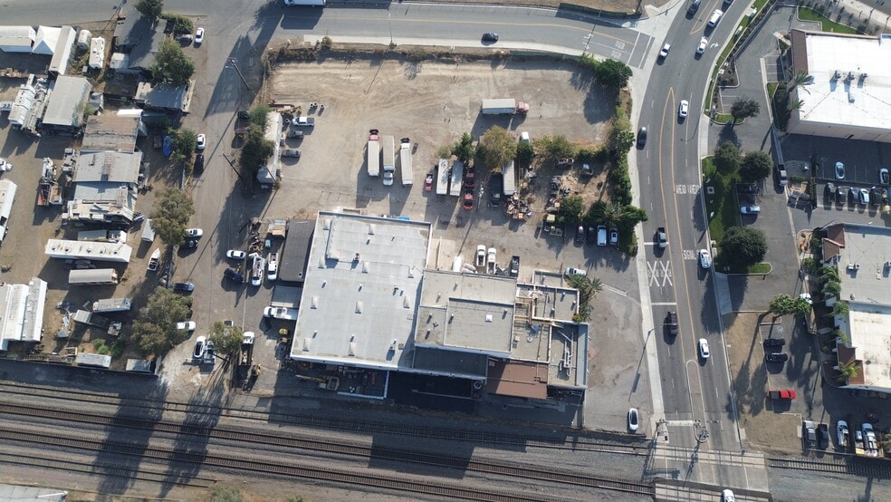 137 N Joy St, Corona, CA for lease - Building Photo - Image 1 of 18