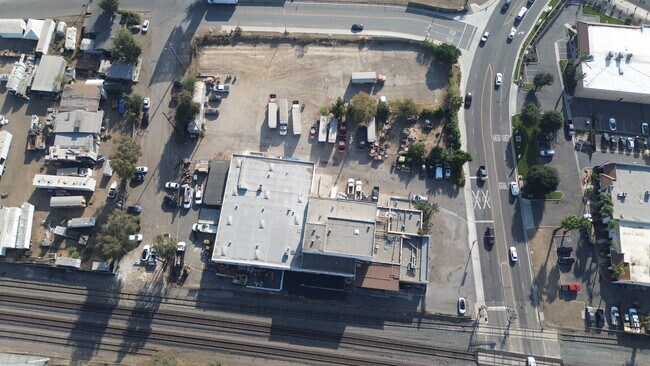 Plus de détails pour 137 N Joy St, Corona, CA - Terrain à louer