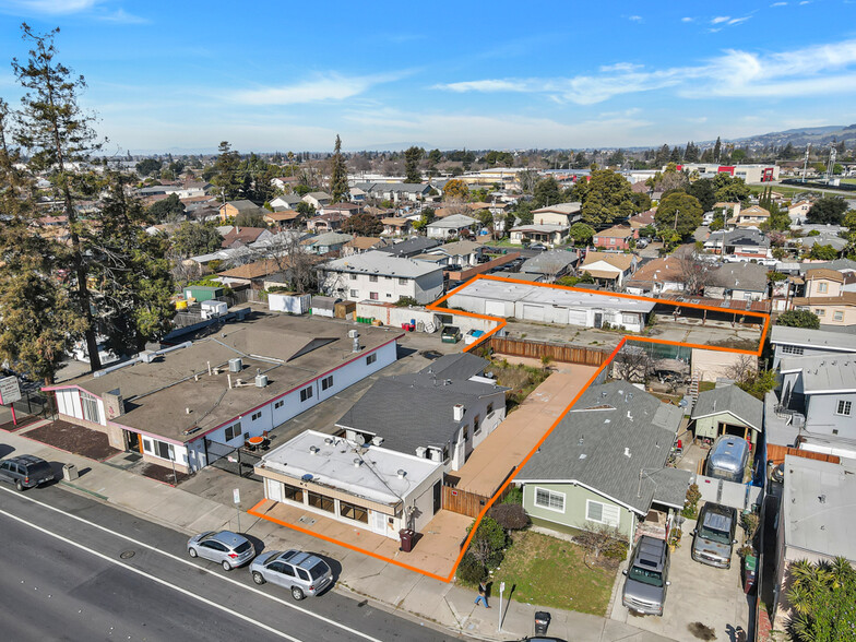 3529 Peralta, Oakland, CA à louer - Photo principale - Image 1 de 4