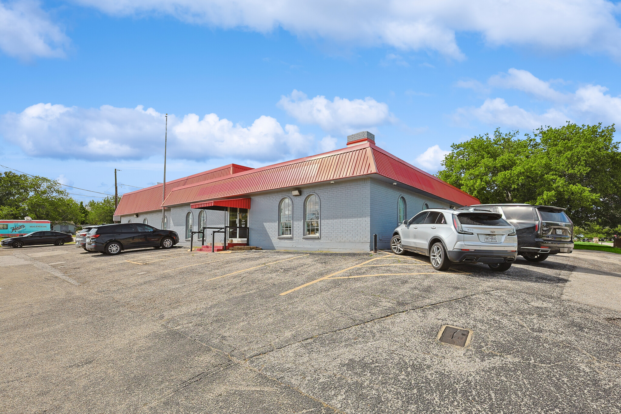 8620 Clifford St, Fort Worth, TX for lease Primary Photo- Image 1 of 23