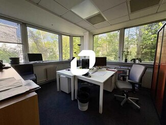 Plus de détails pour 18 Avenue Dutartre, Le Chesnay-Rocquencourt - Bureau, Local d'activités à louer