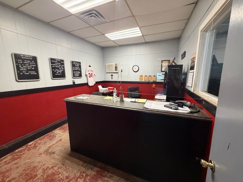 217 S Main St, Manheim, PA à vendre - Photo du bâtiment - Image 3 de 7