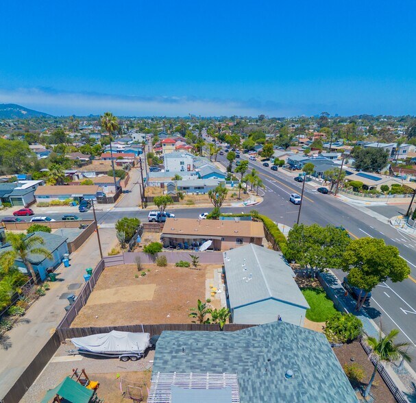 4190 Clairemont Dr, San Diego, CA à vendre - Photo du bâtiment - Image 3 de 17