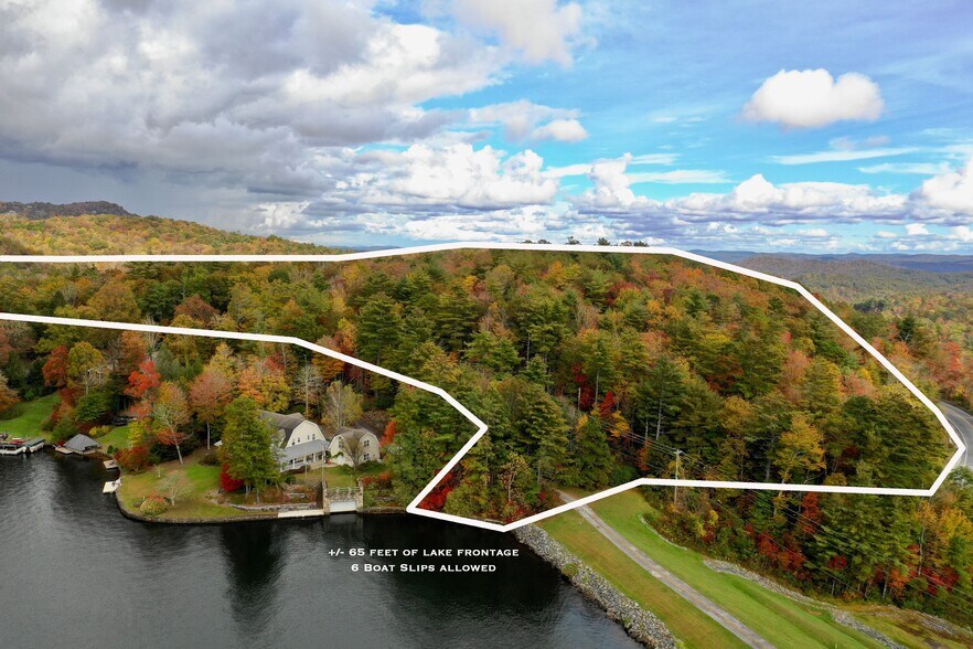 192 Windward Pt, Lake Toxaway, NC à vendre - Photo du bâtiment - Image 2 de 7