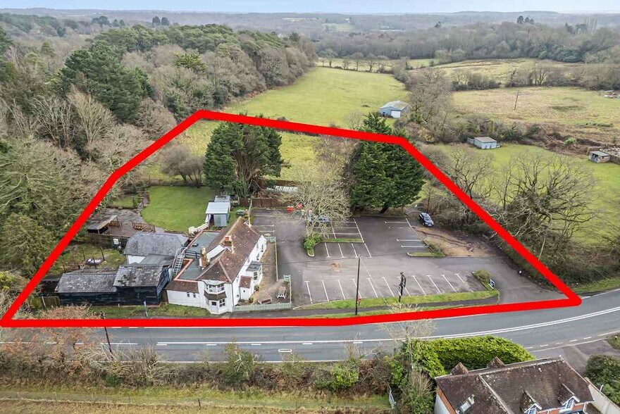 Southampton Road, Lymington à vendre - Photo du bâtiment - Image 2 de 3