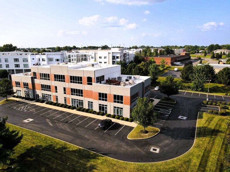 9039 Antares Ave, Columbus, OH à louer - Photo du bâtiment - Image 1 de 19