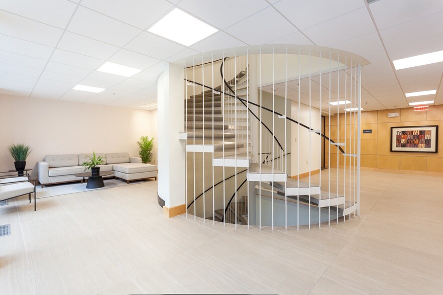 7301 Mission Rd, Prairie Village, KS à louer - Photo intérieure - Image 3 de 11