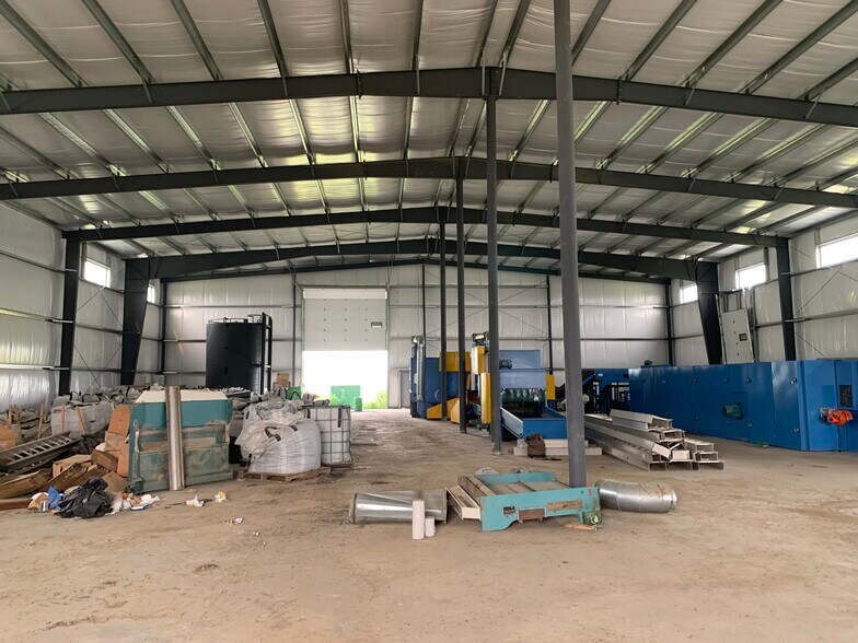 Industrial in Irma, AB for sale - Interior Photo - Image 1 of 1