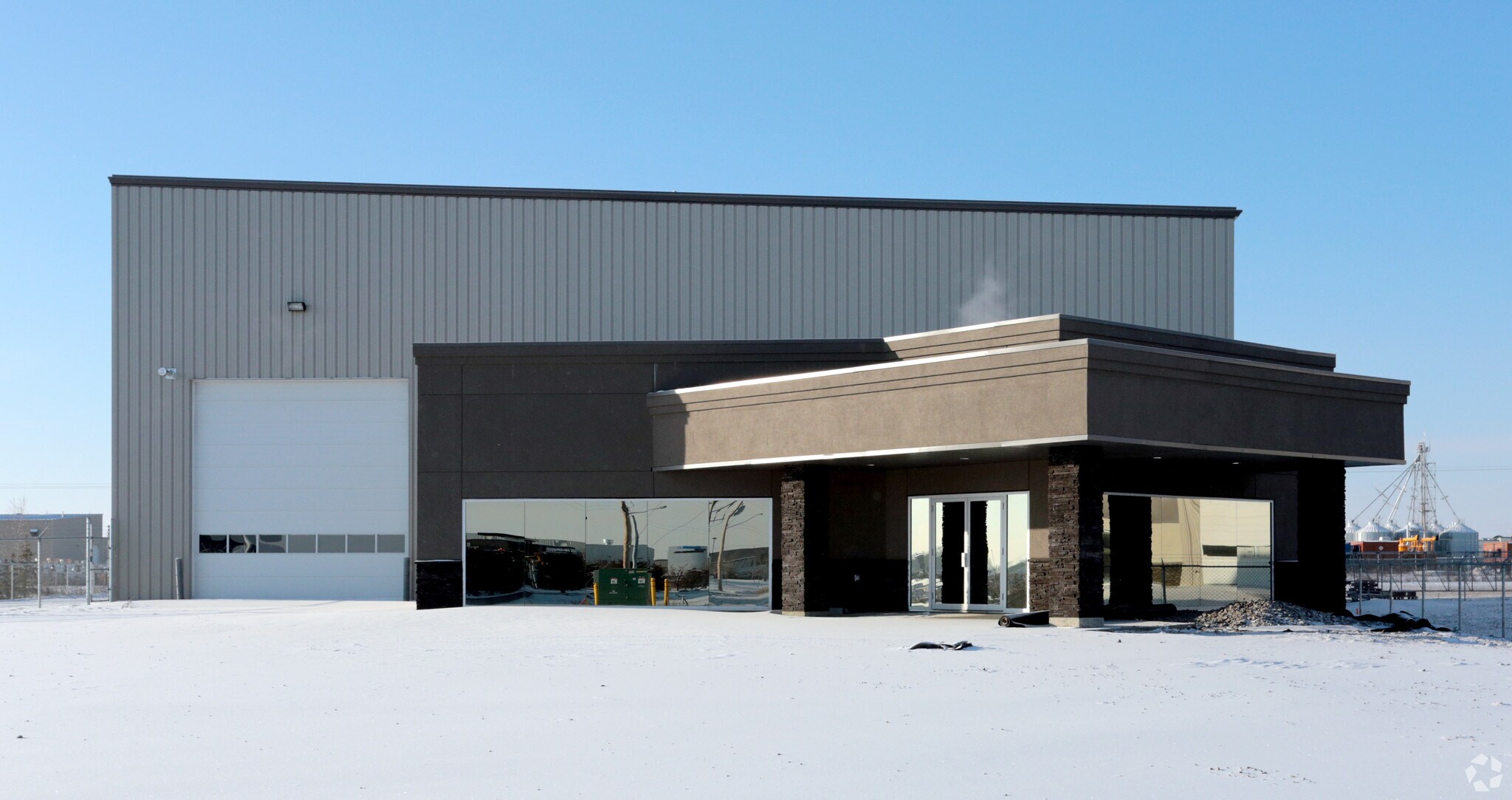 7100 42nd St, Leduc, AB for sale Primary Photo- Image 1 of 1