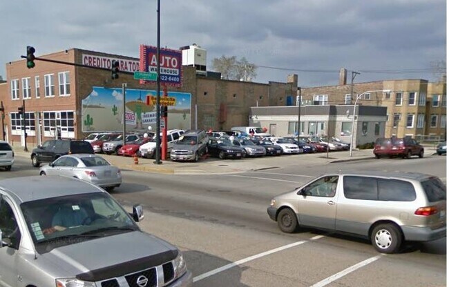 More details for 2622 N Cicero Ave, Chicago, IL - Retail for Sale