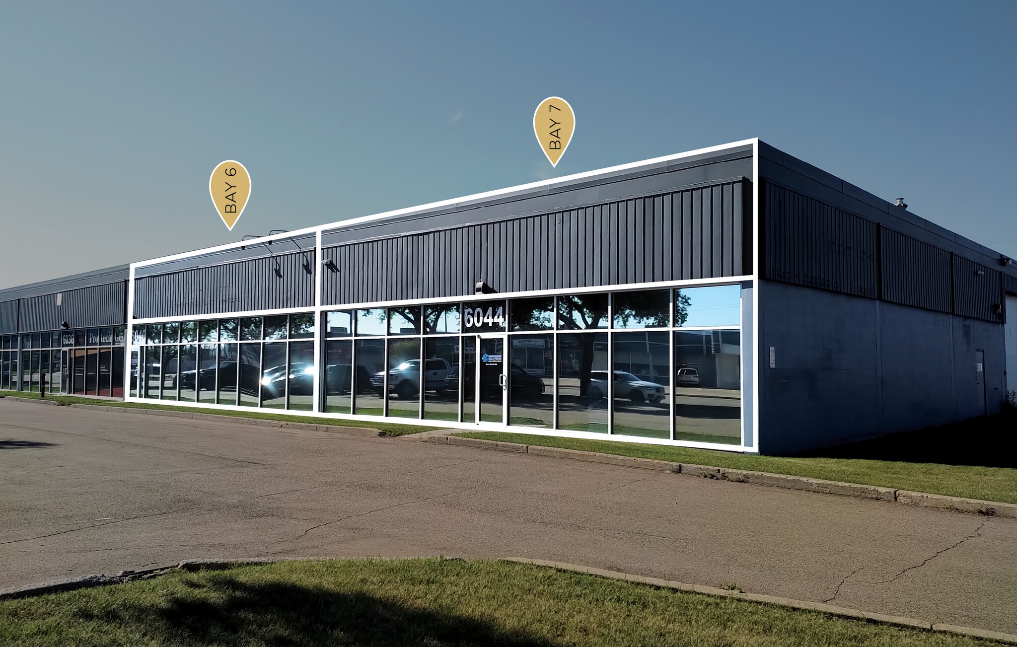 6040-6044 Gateway Blvd NW, Edmonton, AB à vendre Photo du bâtiment- Image 1 de 1