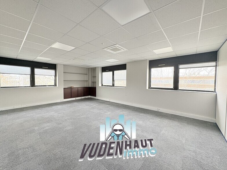 Office in Toulouse for lease - Interior Photo - Image 3 of 9