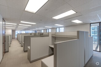 733 Bishop St, Honolulu, HI à louer Photo intérieure- Image 2 de 8