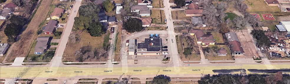 2000-20002 Cedar Dr portefeuille de 2 propriétés à vendre sur LoopNet.ca - Photo du bâtiment - Image 2 de 16