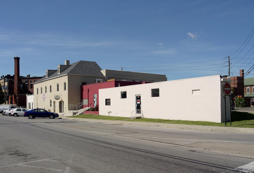 1030 Shelby St, Indianapolis, IN à vendre - Photo du bâtiment - Image 3 de 30