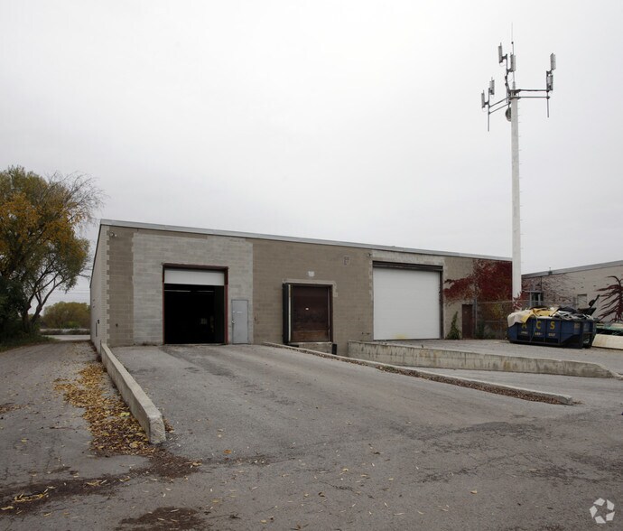 450 S Service Rd W, Oakville, ON for lease - Building Photo - Image 3 of 3