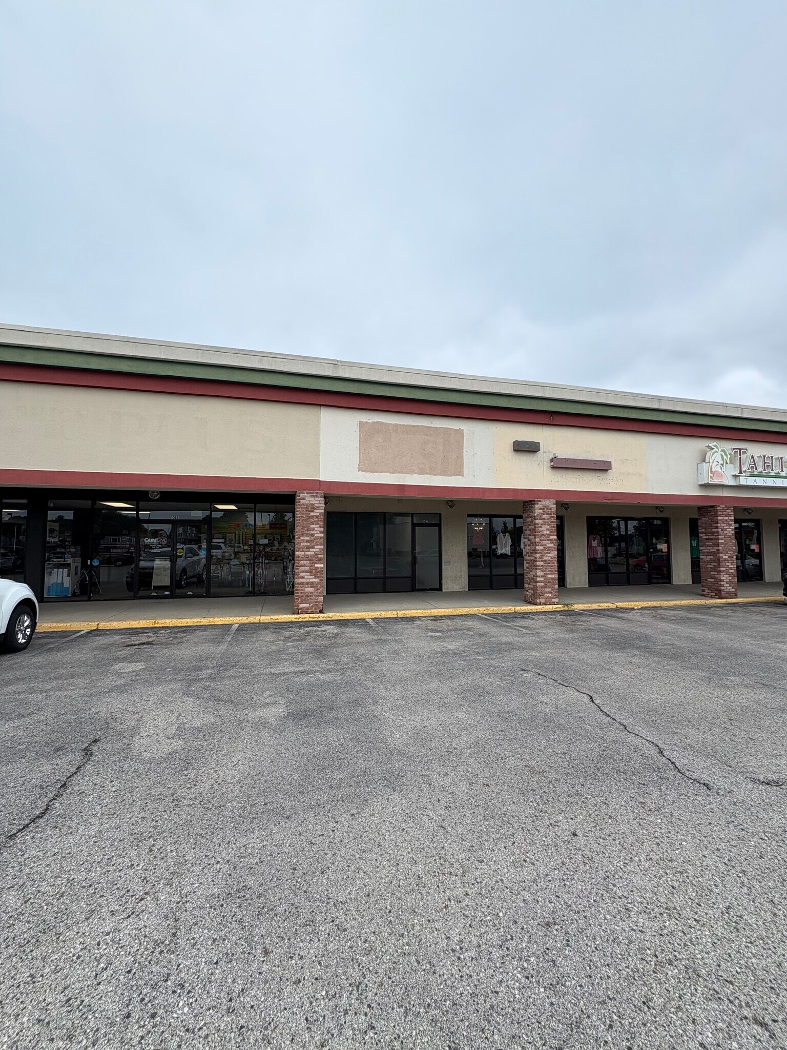 1001-1100 S Beacon Blvd, Grand Haven, MI for lease Building Photo- Image 1 of 6