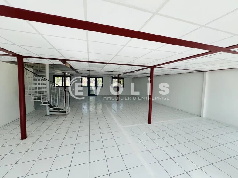 114-120 Avenue D'Alfortville, Choisy-le-Roi à louer - Photo intérieure - Image 2 de 9