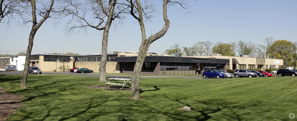 1110 Springfield Rd, Union Township, NJ à louer - Photo du bâtiment - Image 3 de 9