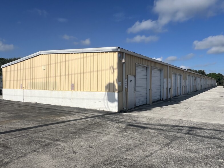 135 Evernia St, Jupiter, FL for lease - Building Photo - Image 2 of 2