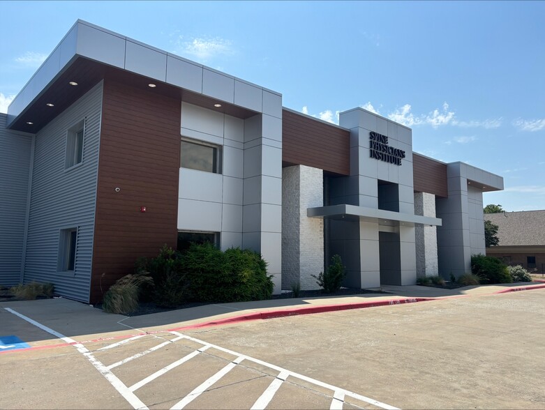 3450 Forest Ln, Dallas, TX for lease - Building Photo - Image 1 of 2