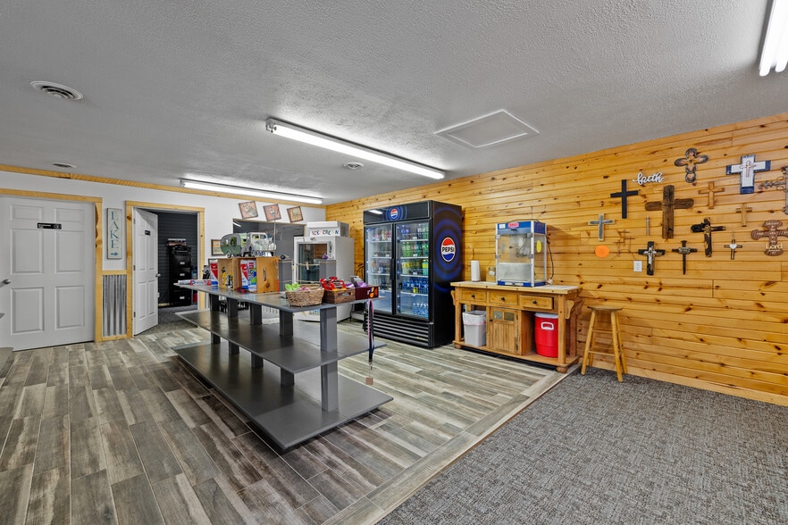 1116 N 5th St, Custer, SD for sale - Building Photo - Image 3 of 133