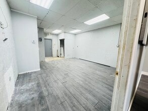 7331-7399 Davie Rd, Davie, FL for lease Interior Photo- Image 2 of 7