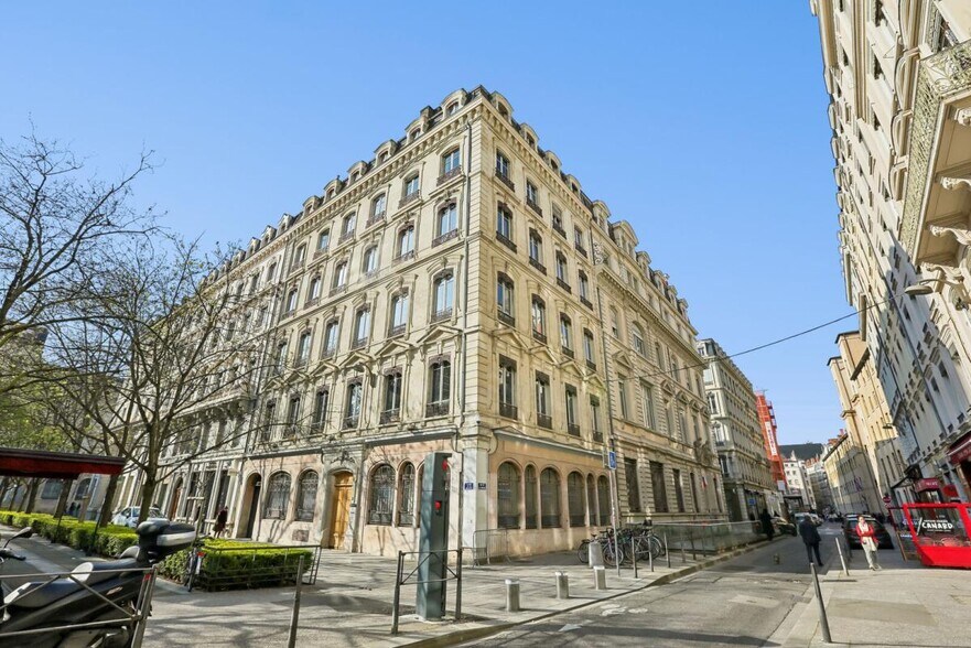 3 Place De La Bourse, Lyon for lease - Building Photo - Image 1 of 16