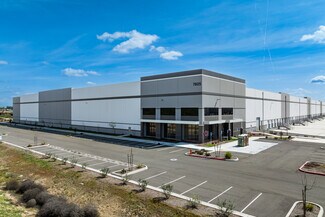 Plus de détails pour 7825 W Riggin Rd, Visalia, CA - Industriel à louer