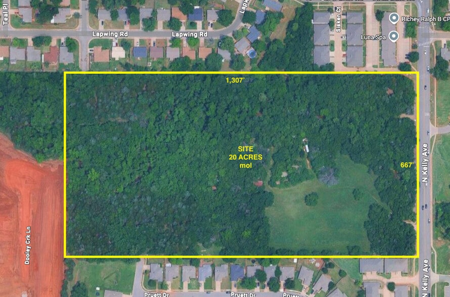 N Kelly Ave, Edmond, OK à vendre - Photo du bâtiment - Image 2 de 12