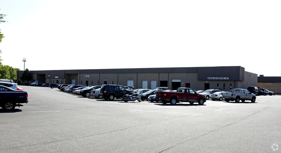 4575 Progress Rd, Norfolk, VA à louer - Photo du bâtiment - Image 3 de 6